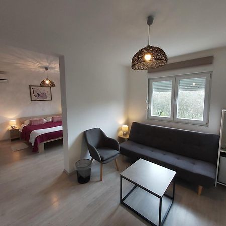 Sobe Dragic Hotel Zadar Kamer foto